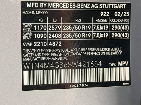 Used 2025 Mercedes-Benz GLB 250 image 24