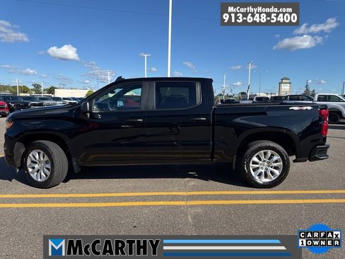 Used 2024 Chevrolet Silverado 1500 Custom image 1