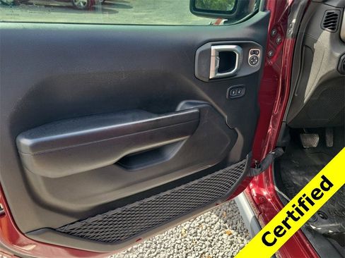 Certified 2021 Jeep Gladiator Sport image 19