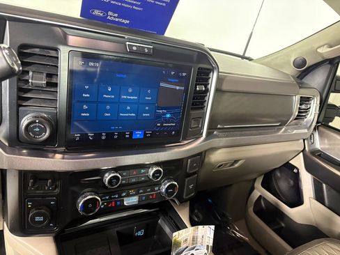 Used 2026 Ford F450 Platinum w/ Platinum Plus Package AWD/4WD image 18
