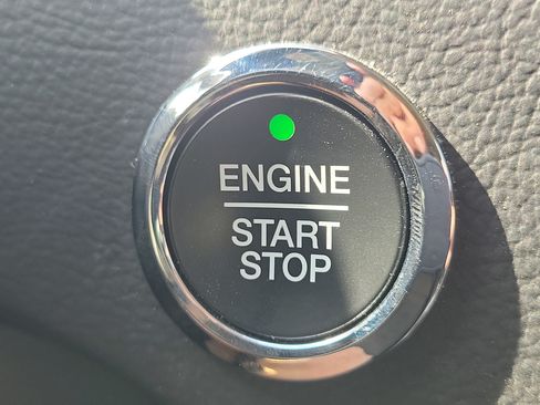 Used 2024 Ford Edge SEL AWD/4WD image 22
