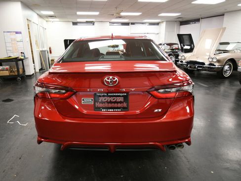 Certified 2023 Toyota Camry SE image 6