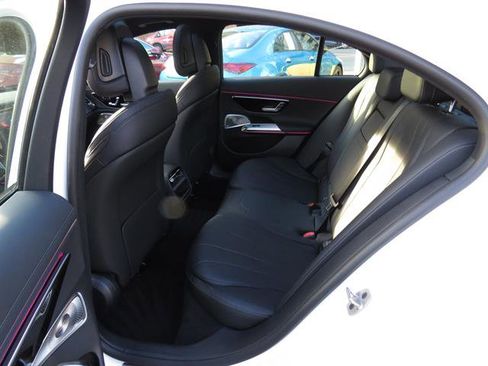 Used 2025 Mercedes-Benz E 350 4MATIC Sedan image 20