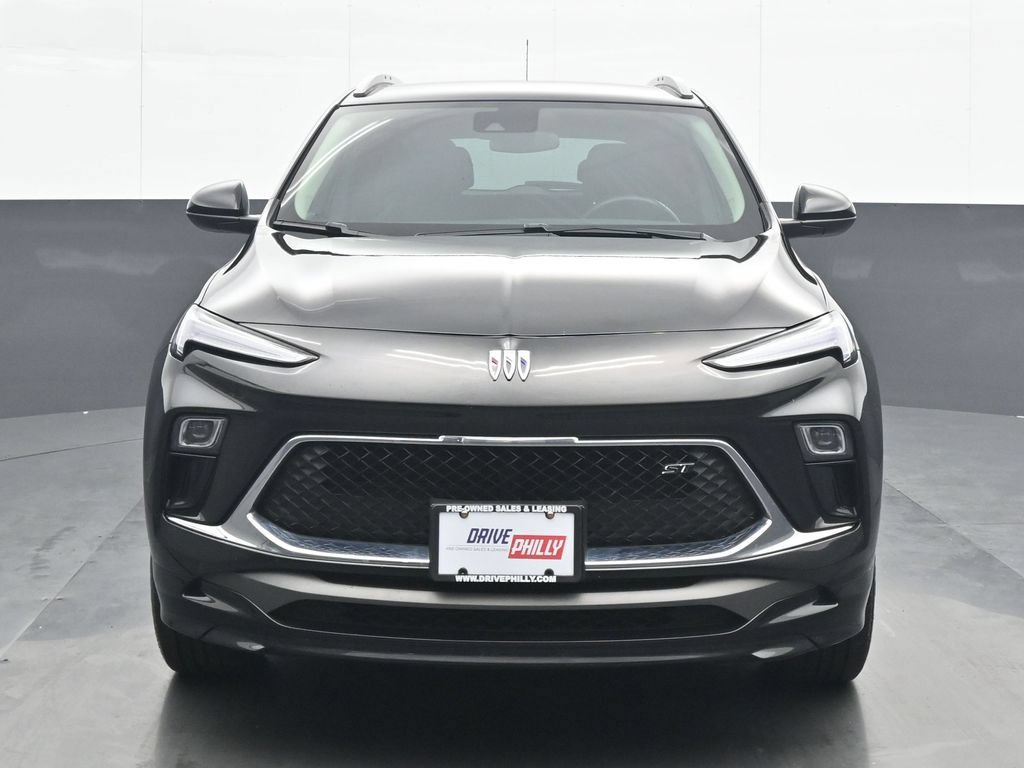 Used 2024 Buick Encore GX Sport Touring AWD/4WD image 1