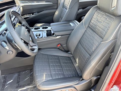 Certified 2025 Cadillac Escalade ESV V image 20