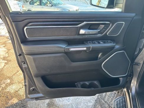 Used 2023 RAM 1500 Laramie AWD/4WD image 23