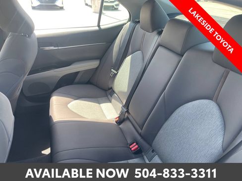 Used 2019 Toyota Camry LE FWD image 19