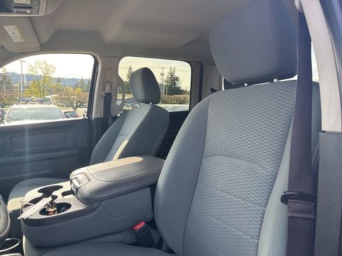 Used 2015 RAM 2500 Tradesman w/ Chrome Appearance Group image 13