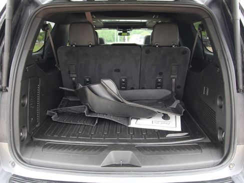 Used 2021 GMC Yukon XL SLT AWD/4WD image 14