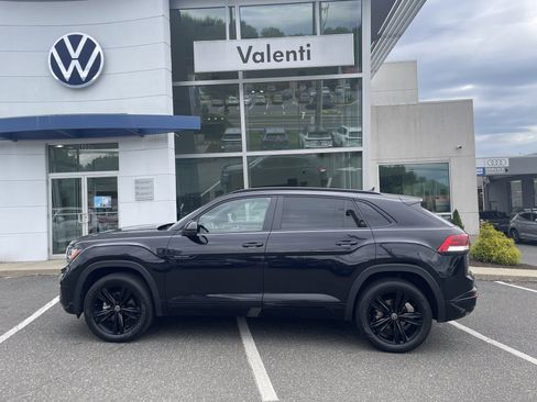 Used 2022 Volkswagen Atlas Cross Sport SEL R-Line AWD/4WD image 4