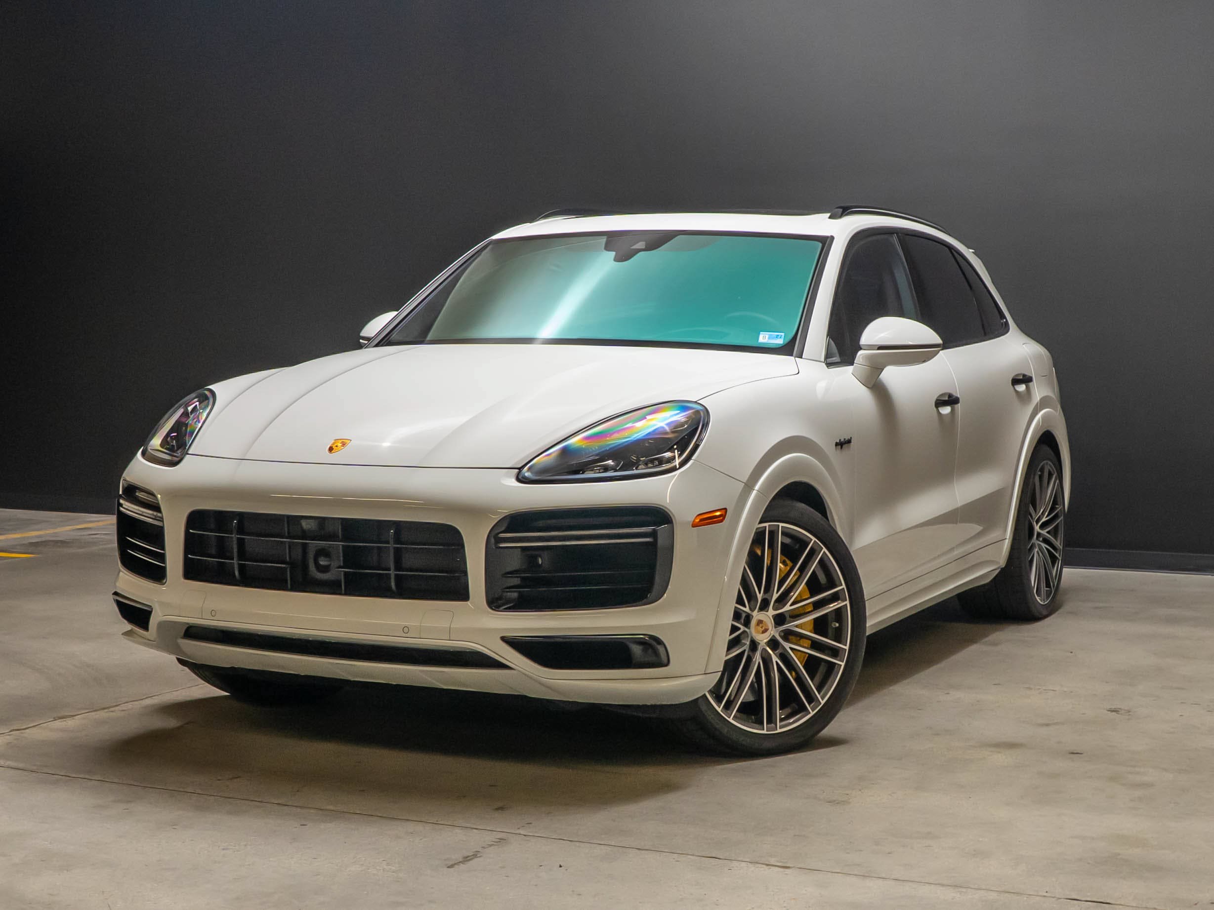 Used 2022 Porsche Cayenne Turbo S AWD/4WD image 1