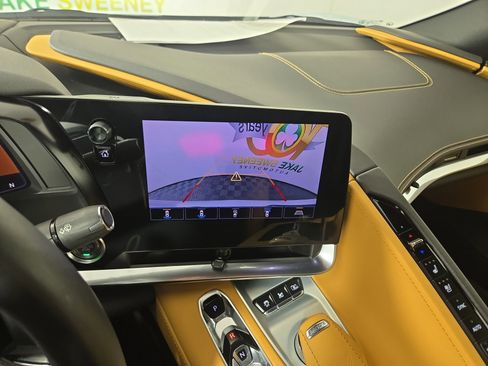 Used 2021 Chevrolet Corvette Stingray Preferred Cpe w/ Engine Appearance Package image 20