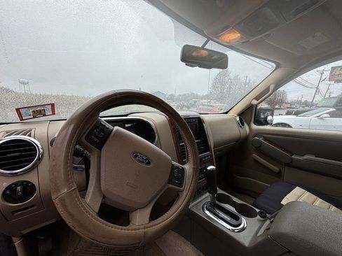 Used 2007 Ford Explorer Eddie Bauer image 12
