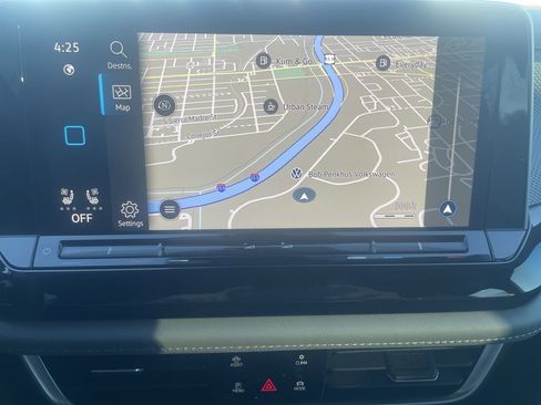 Used 2024 Volkswagen Atlas Cross Sport SEL R-Line image 21