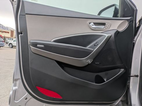 Used 2019 Hyundai Santa Fe XL image 14