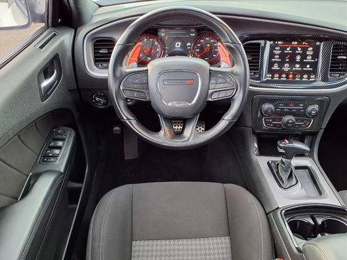 Used 2022 Dodge Charger R/T w/ Blacktop Package image 12