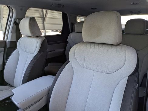 Used 2022 Hyundai Palisade SE image 7