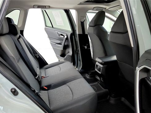 Certified 2023 Toyota RAV4 XLE w/ Convenience Package AWD/4WD image 18