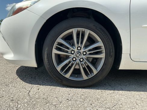 Used 2016 Toyota Camry SE FWD image 9