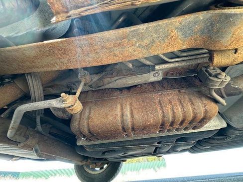 Used 2005 Chrysler Town & Country Touring w/ Leather Interior Group FWD image 19