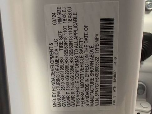 Used 2025 Honda Pilot TrailSport image 29