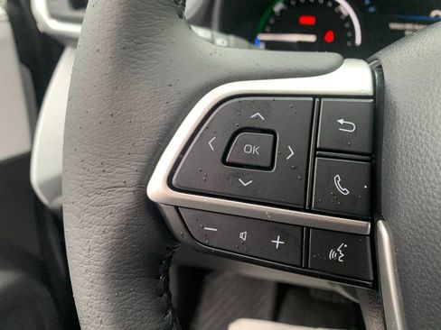 New 2026 Toyota Sienna XLE image 28