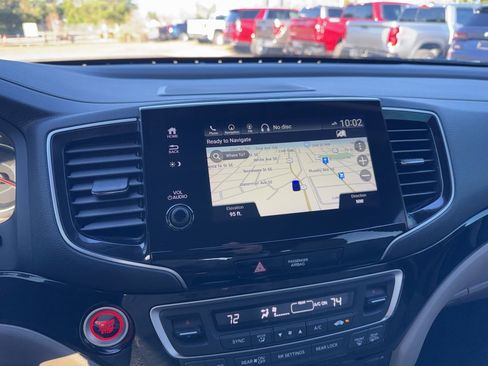 Used 2019 Honda Pilot Touring image 17