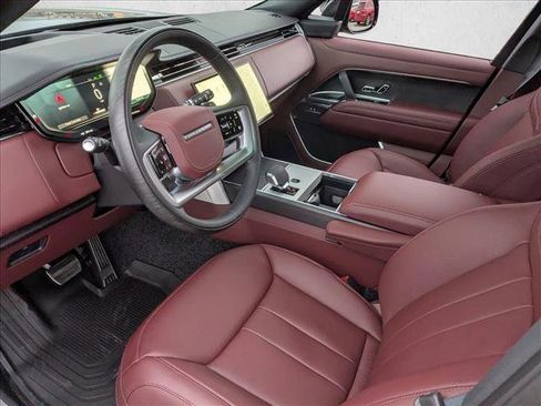 New 2026 Land Rover Range Rover SE image 3