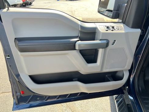 Used 2018 Ford F150 XLT w/ Equipment Group 302A Luxury AWD/4WD image 10