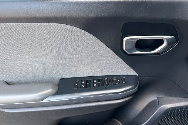 Used 2025 Kia K4 EX FWD image 13