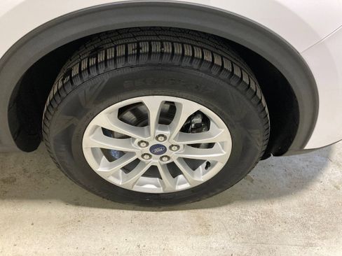 Used 2021 Ford Escape SE image 10