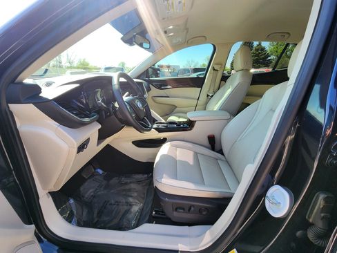 Used 2021 Buick Envision Essence AWD/4WD image 19