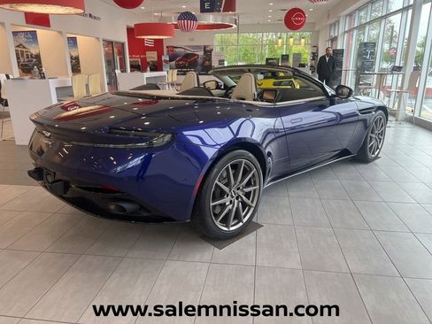 Used 2020 Aston Martin DB11 Volante RWD image 7