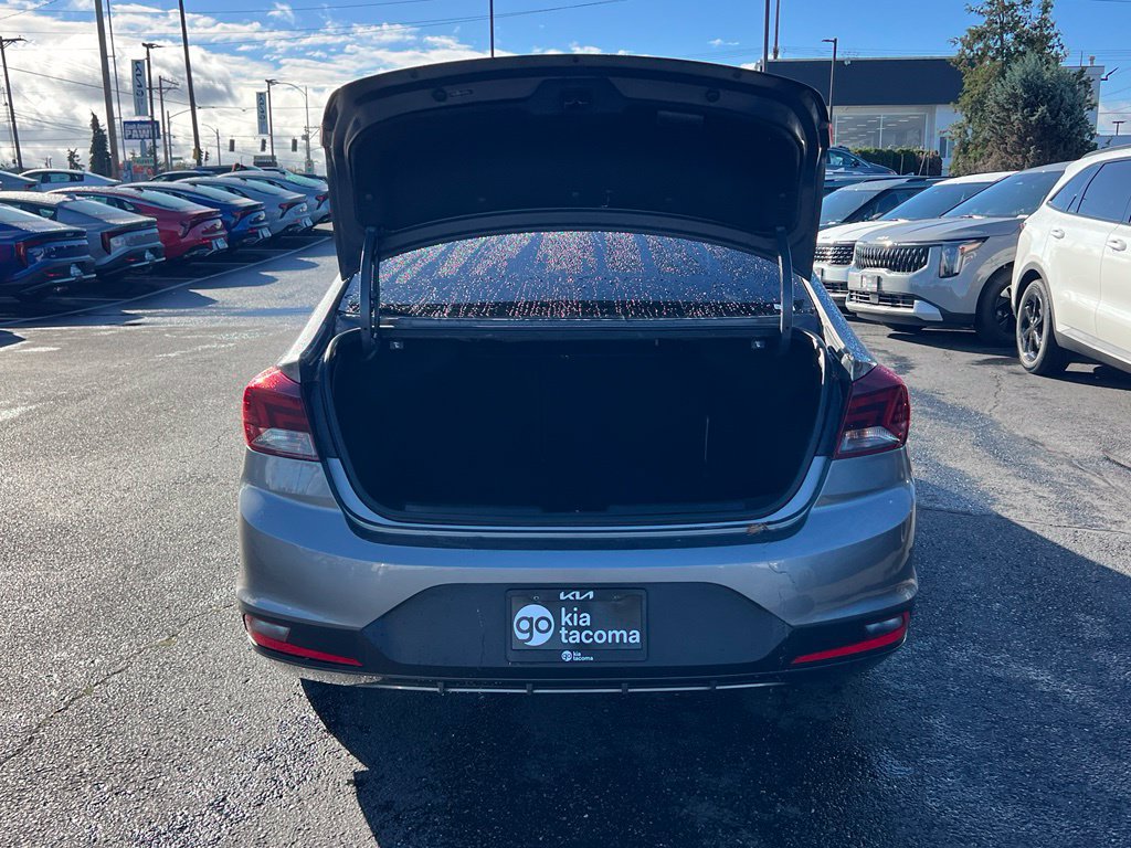 Used 2020 Hyundai Elantra SE FWD image 8