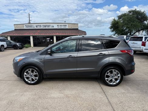 Used 2014 Ford Escape Titanium w/ Equipment Group 401A FWD image 4
