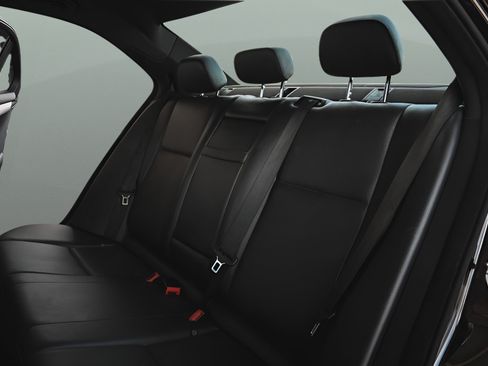 Used 2014 Mercedes-Benz C 250 Sedan image 13