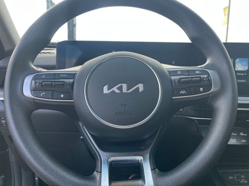 Used 2025 Kia K5 LXS FWD image 29