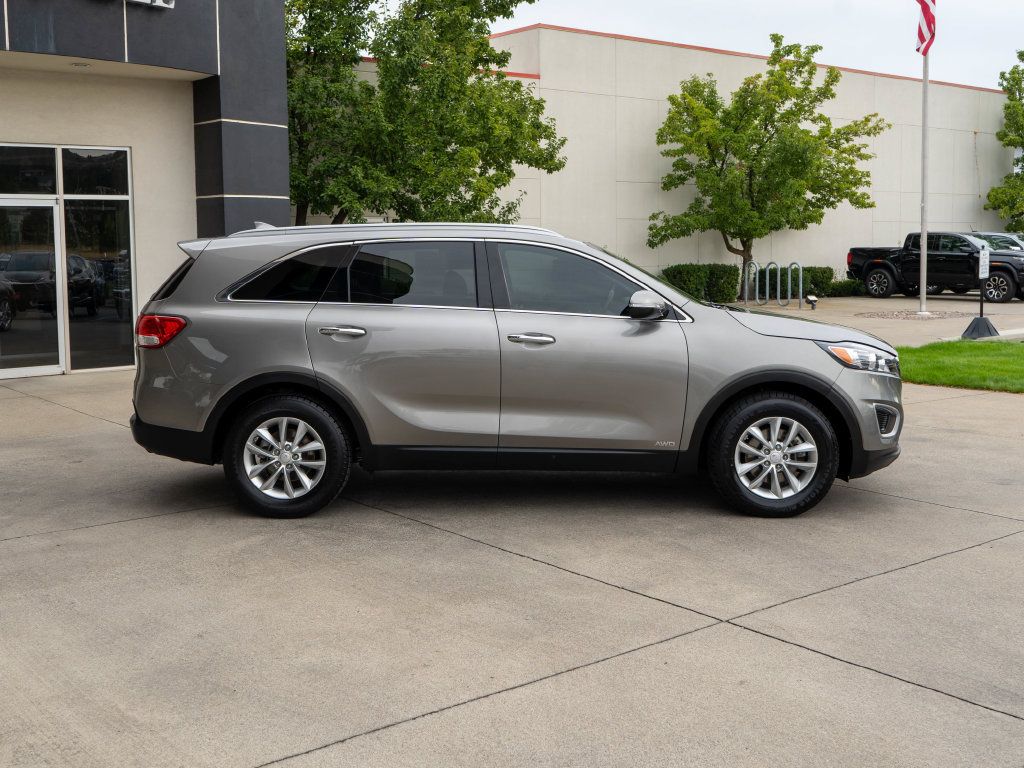 Used 2018 Kia Sorento AWD image 8