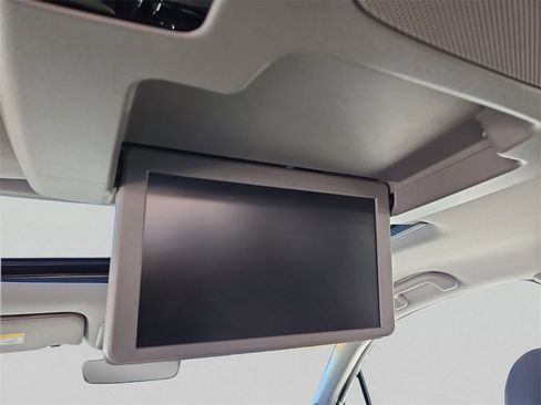 Certified 2022 Honda Pilot Touring image 22