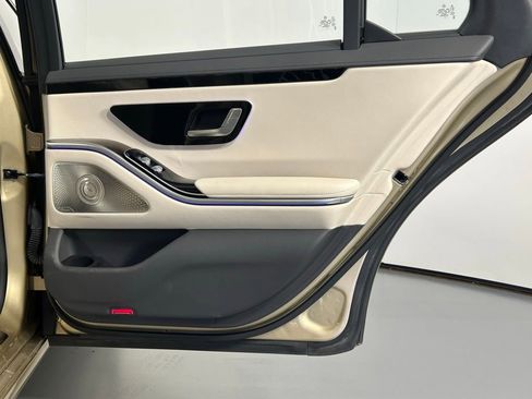 Used 2022 Mercedes-Benz S 500 4MATIC image 12