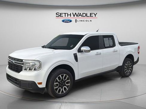 Used 2022 Ford Maverick Lariat image 3
