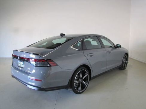 Certified 2025 Honda Accord Sport image 25