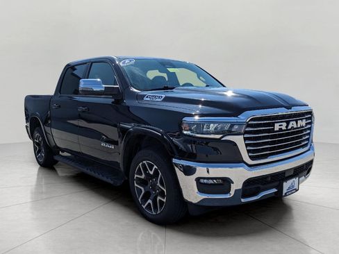 Used 2025 RAM 1500 Laramie AWD/4WD image 1
