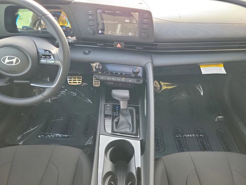 New 2026 Hyundai Elantra SEL Sport image 15