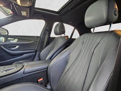 Used 2022 Mercedes-Benz E 350 4MATIC Sedan image 14