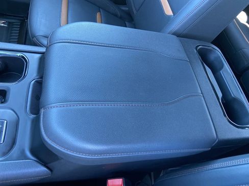 Used 2025 GMC Sierra 1500 AT4 AWD/4WD image 46