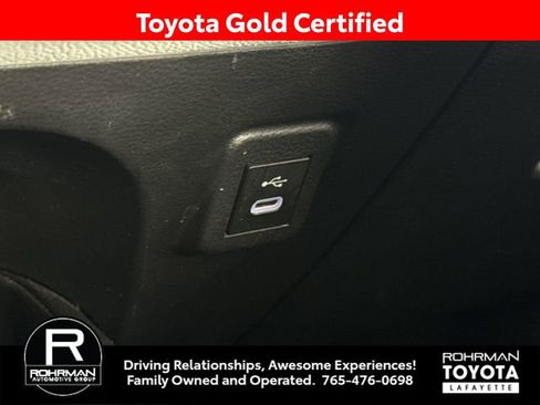 Certified 2024 Toyota Corolla SE image 30