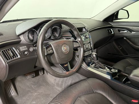 Used 2009 Cadillac CTS V RWD image 4