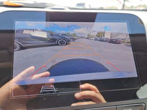 Used 2023 Chevrolet Malibu LT image 18