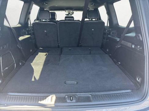 Used 2024 Jeep Wagoneer Series II w/ Flexible Seating Group AWD/4WD image 25